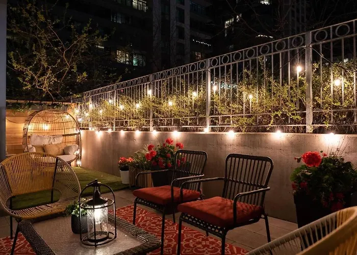 Luxury Suite With Private Terrace Downtown Toronto